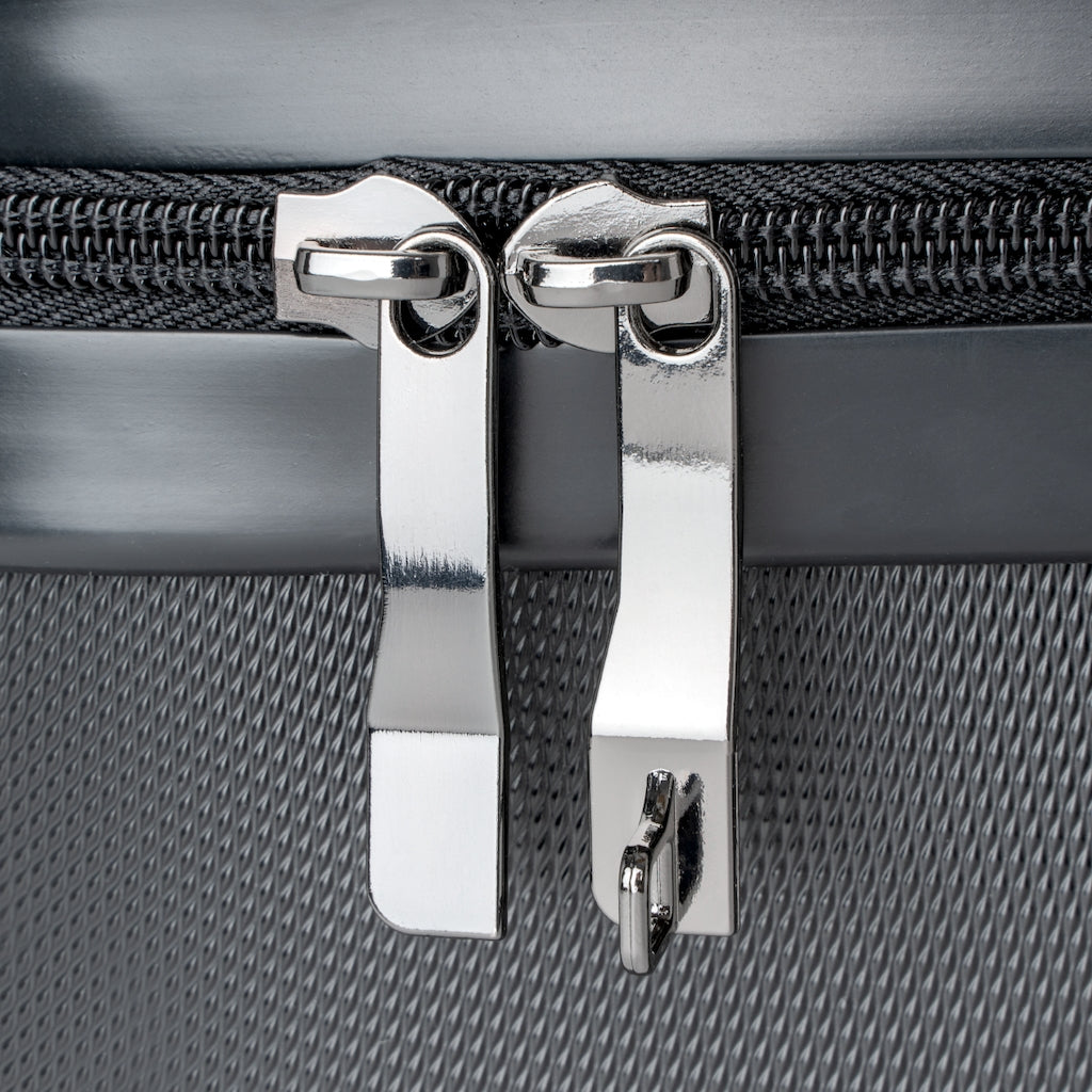 Suitcase TM Luxury Cabin White & Black